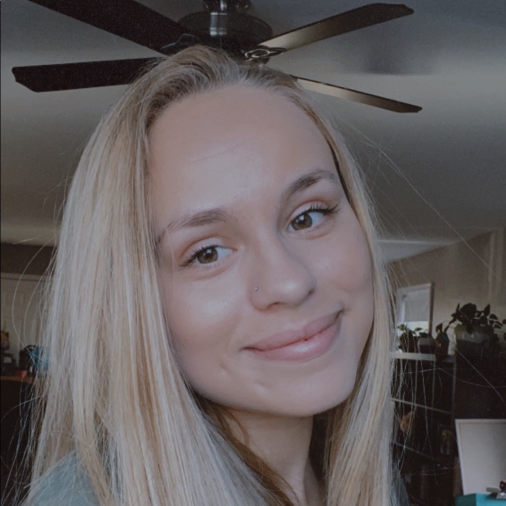 Meet your Posher, Julia